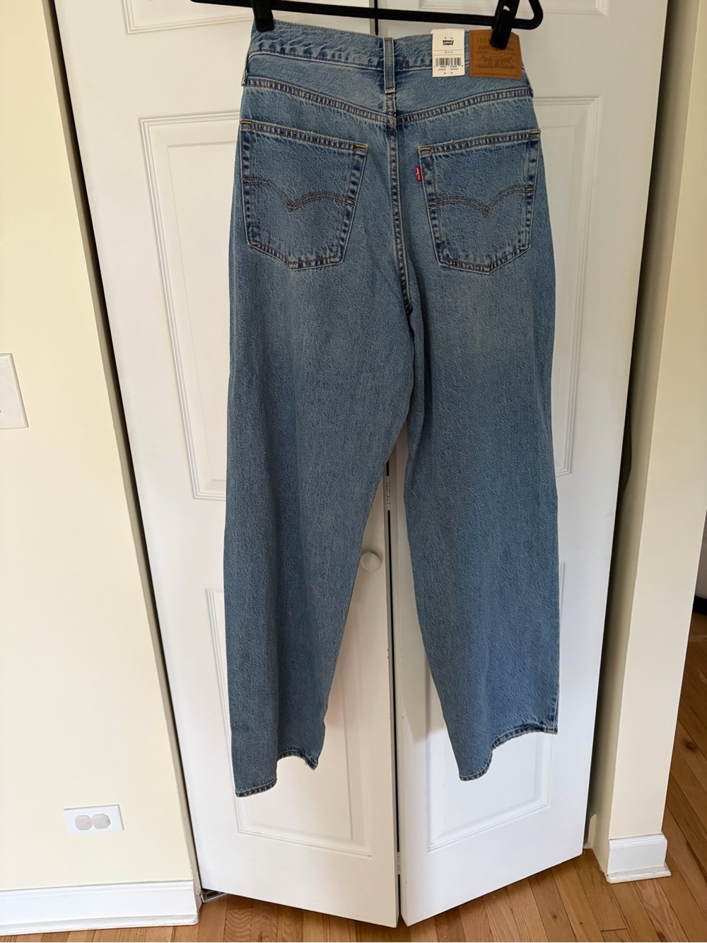 Levi's Light Blue Boyfriend Jeans - Picture 6 of 7